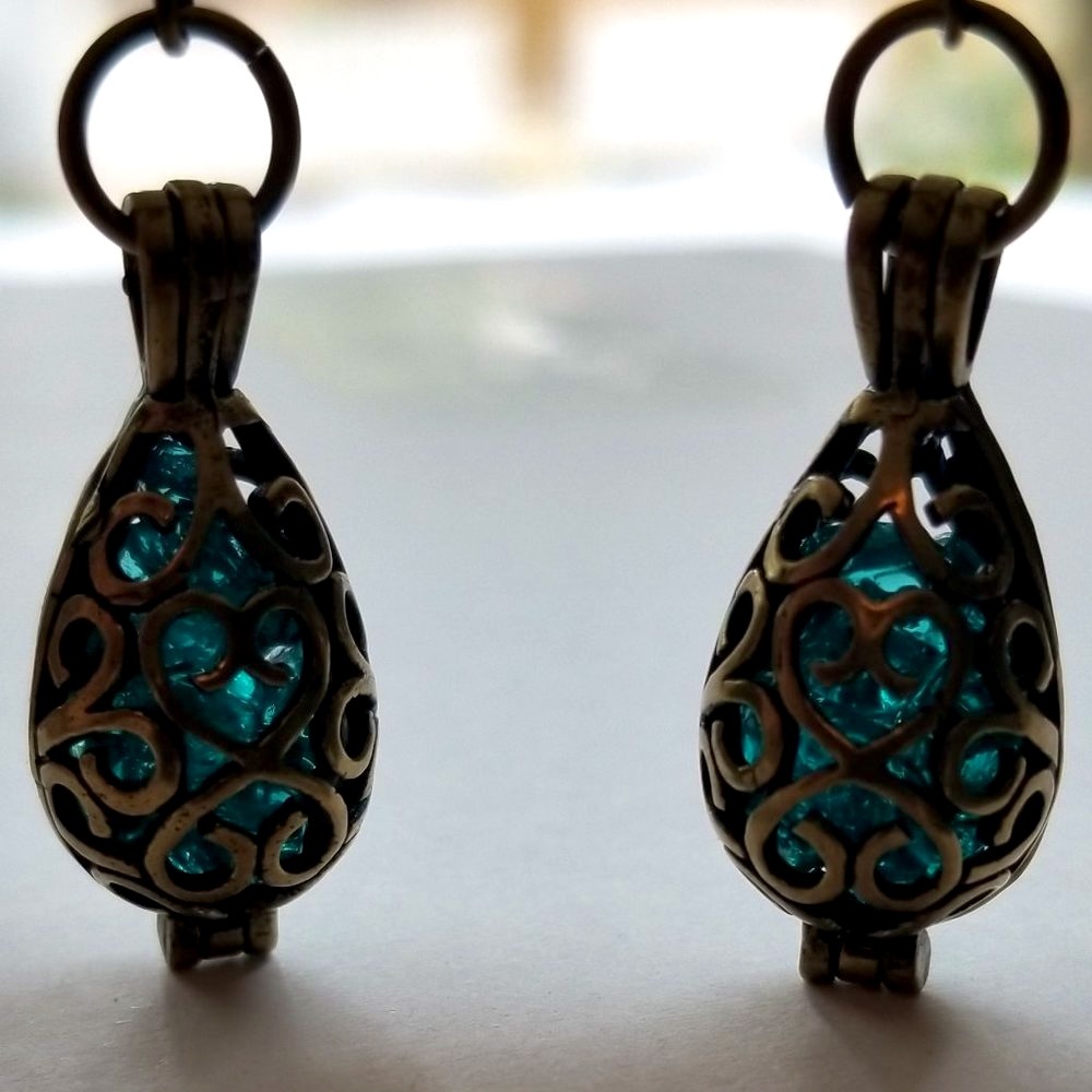 Repurposed Blue Glass Earrings: Never worn